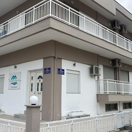 Del Mar Apartments I Agía Triás Dış mekan fotoğraf