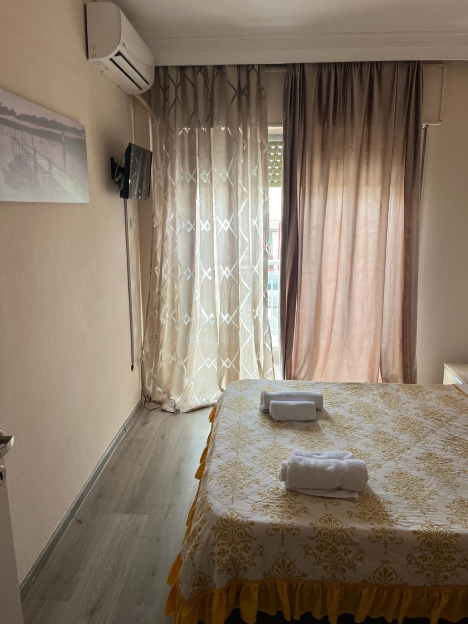 Del Mar Apartments I Agía Triás Dış mekan fotoğraf