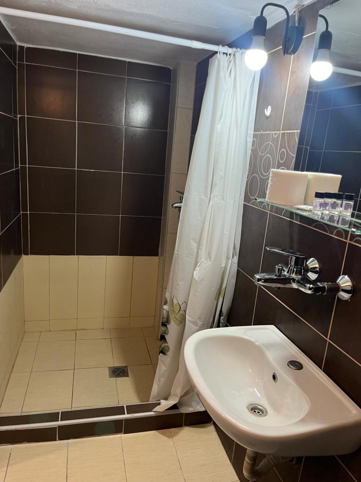Del Mar Apartments I Agía Triás Dış mekan fotoğraf