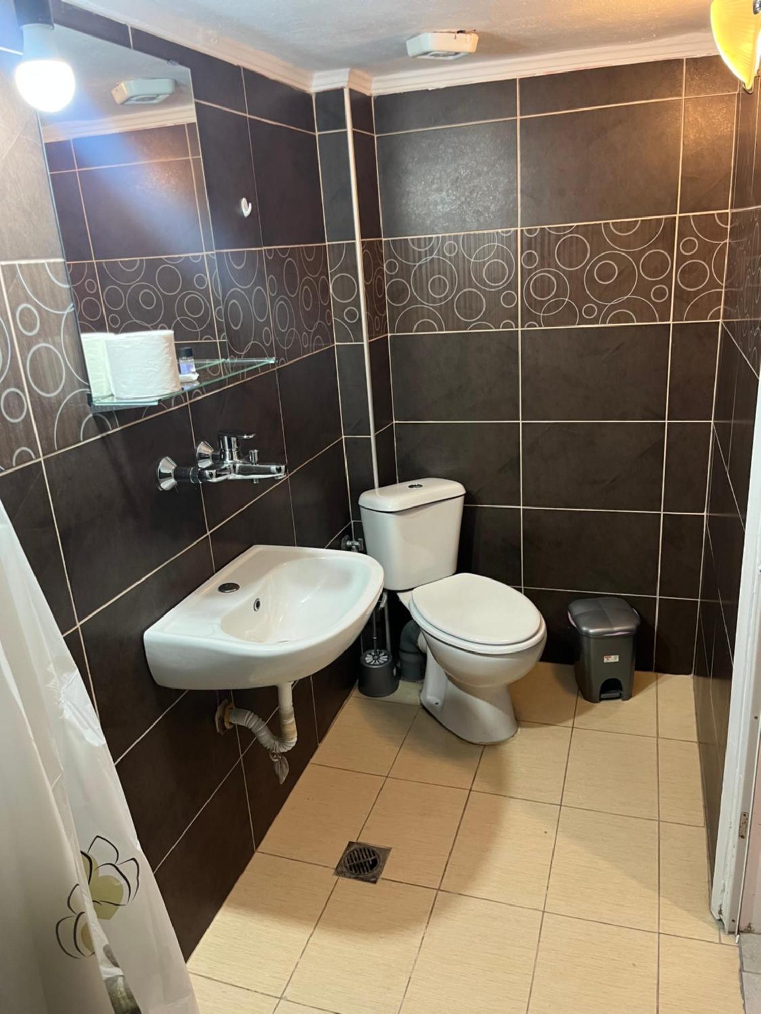 Del Mar Apartments I Agía Triás Dış mekan fotoğraf