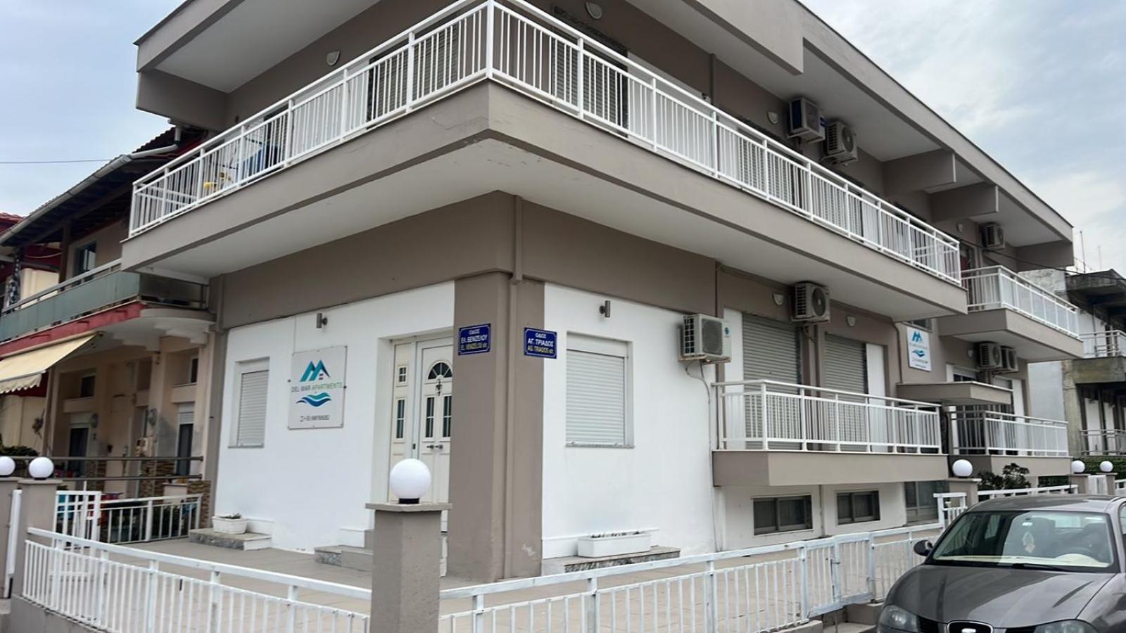 Del Mar Apartments I Agía Triás Dış mekan fotoğraf